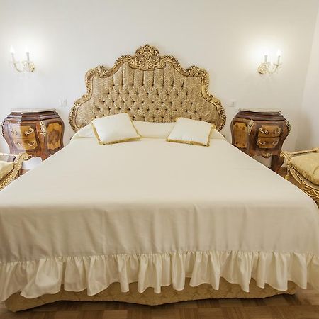 Suite Sarandrea Рим Номер фото